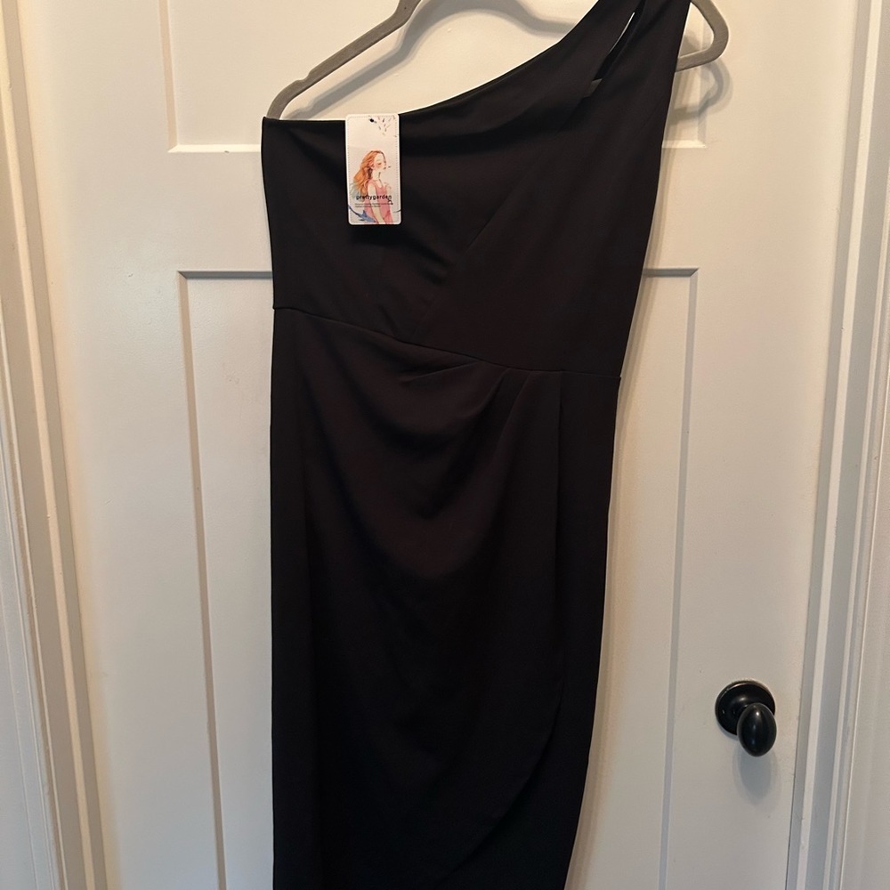 Black off shoulder cocktail dress